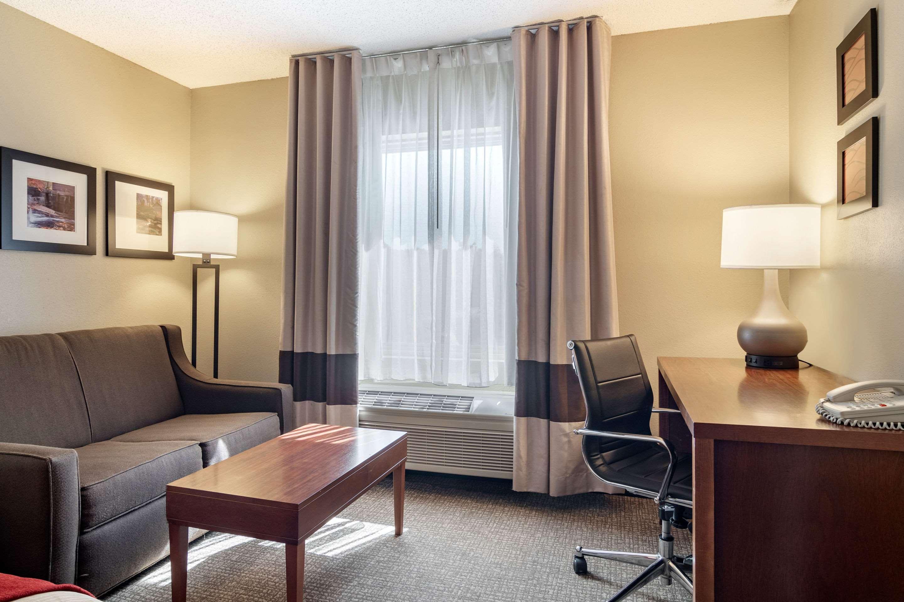 Comfort Inn & Suites Suwanee - Sugarloaf Zewnętrze zdjęcie