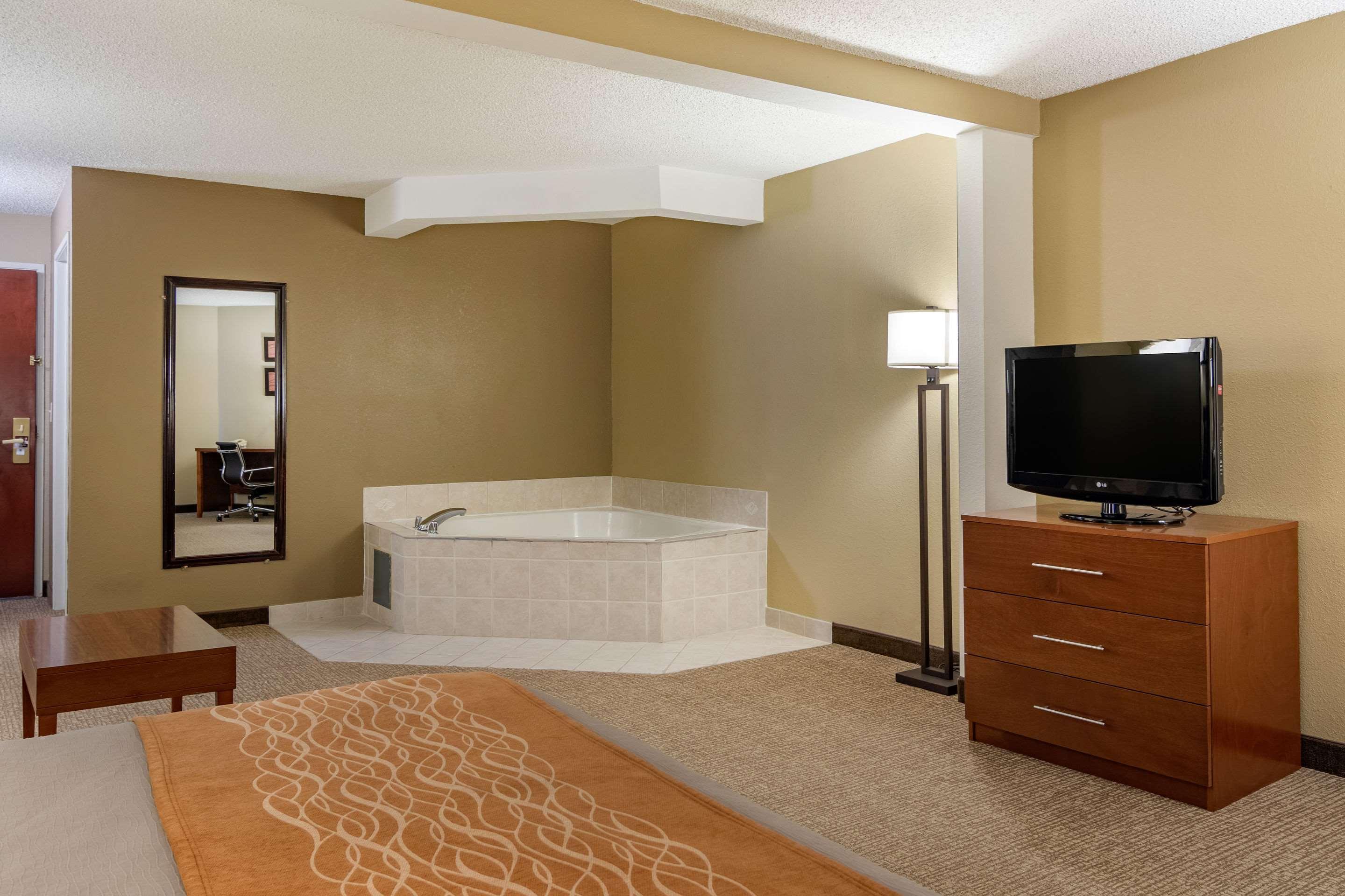 Comfort Inn & Suites Suwanee - Sugarloaf Zewnętrze zdjęcie